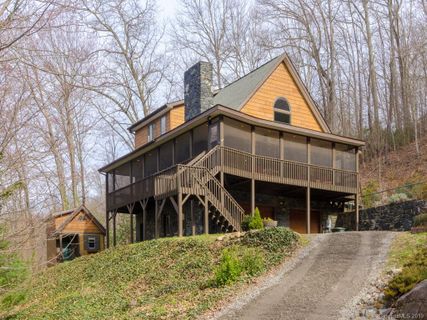 77 Bryant Road sold home in Laurel Acres, Swannanoa, NC