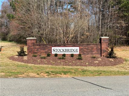 5040 Stockbridge Drive 23