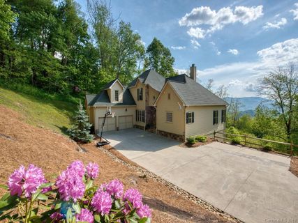 1244 Presidential Drive