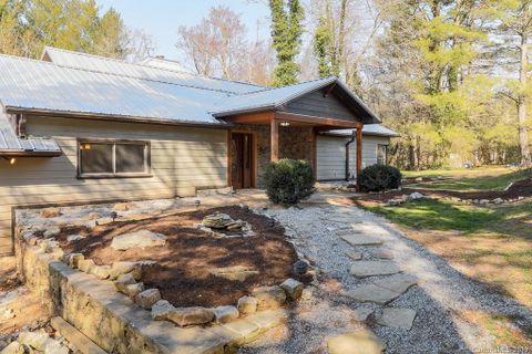 533 Whispering Hills Drive