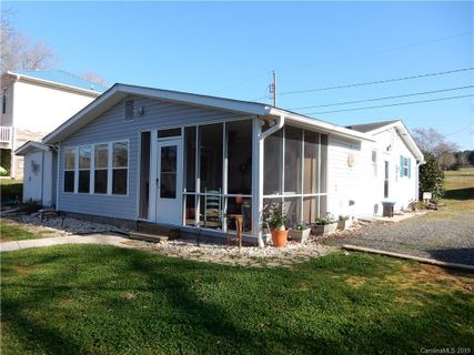 22218 Oakwood Road