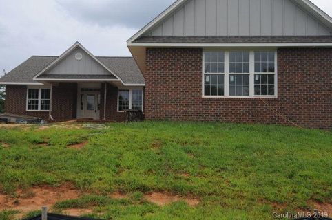 112 Beechmont Drive