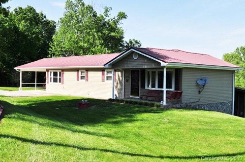 105 Randall Road sold home in West Marion, Marion, NC