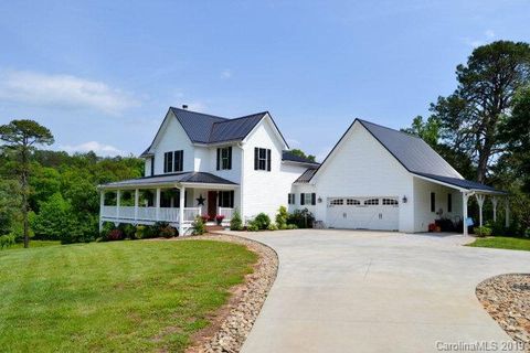 8851 Sugar Hill
