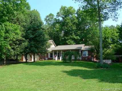 1386 Landis Lane