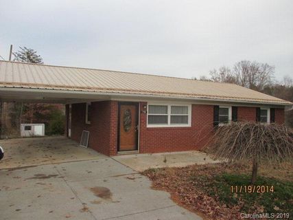 710 Veterans Drive sold home in West Marion, Marion, NC