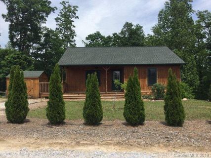 102 Coyote Drive sold home in Barefoot Landing, Marion, NC