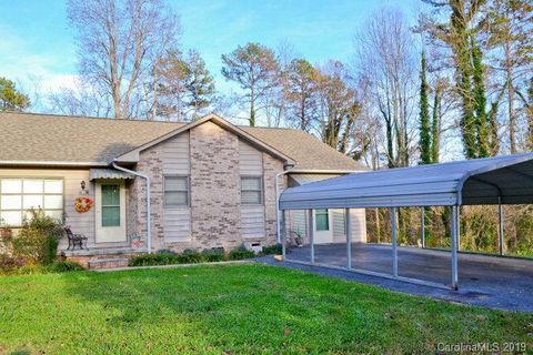 29 Whispering Pines Drive sold home in Whispering Pines, Marion, NC