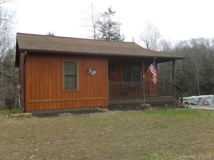 38 Coyote Drive sold home in Barefoot Landing, Marion, NC