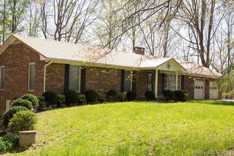 654 Clear Creek Rd