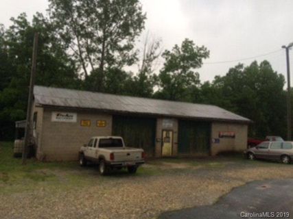 6635 Hwy 221 South