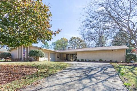 102 Wedgewood Court sold home in River Park, Morganton, NC
