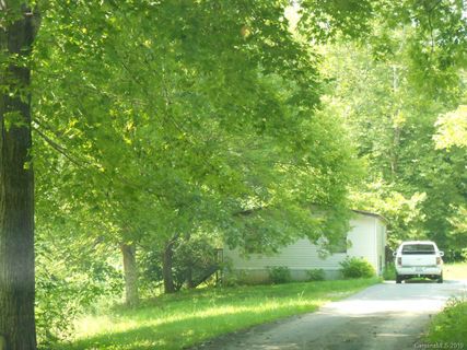 207 Estes Drive sold home in Hidden Acres, Marion, NC