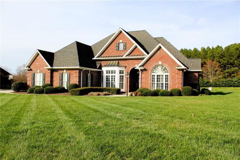112 Kendallwood Drive