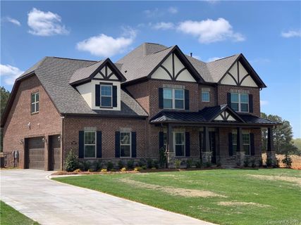 5107 Hyannis Circle 19 sold home in The Highlands at Weddington, Matthews, NC