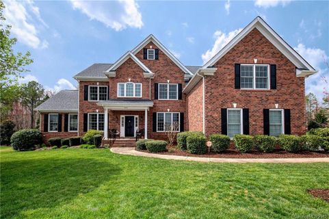 606 Maple Valley Court