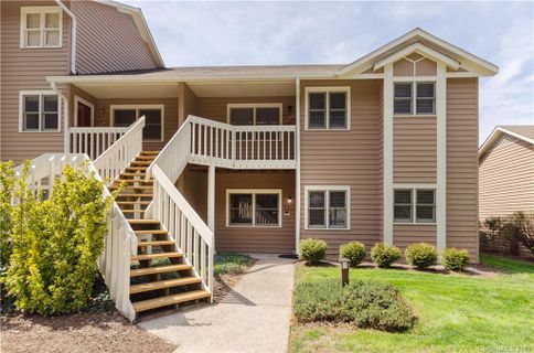 11 Timberlake Drive