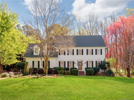 2532 Greenbrook Parkway sold home in Providence Woods South, Matthews, NC