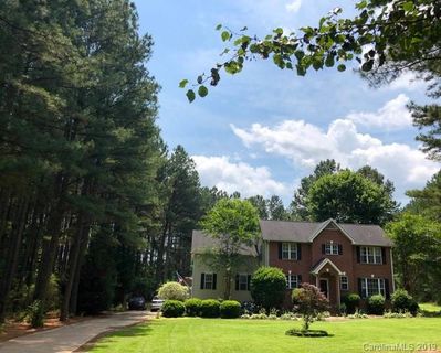 3042 Farrier Lane