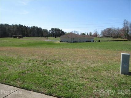 606 Muirfield Drive sold home in Muirfield, Albemarle, NC