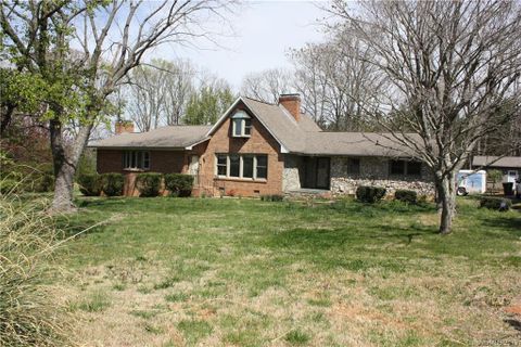 1613 Arden Drive