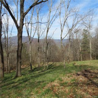 16 Butternut Trail sold home in Whispering Oaks, Waynesville, NC