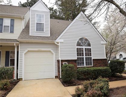 8263 Southgate Commons Drive sold home in Southgate, Charlotte, NC
