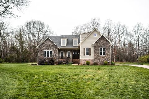 1898 Clay Hill Lane