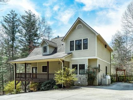 19 Shadow Brook Drive sold home in Shadow Brook, Flat Rock, NC