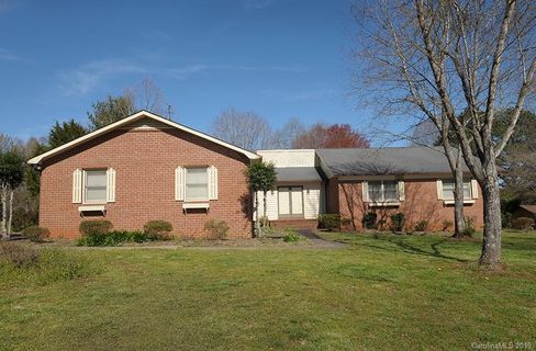 1040 Quail Circle
