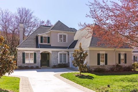 12 Clovelly Way