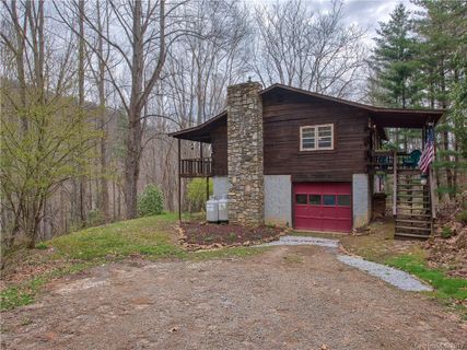 71 Apple Creek Road