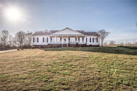 466 Back Acres Lane