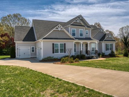 125 Wheaton Lane