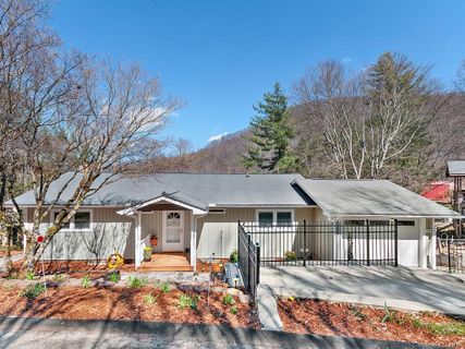 648 Apple Tree Court