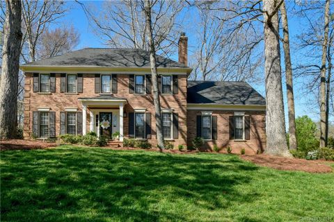 8406 Peyton Randolph Drive sold home in Williamsburg Raintree, Charlotte, NC