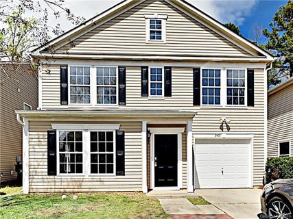 2431 Mint Thistle Court sold home in Meadow Hills, Charlotte, NC