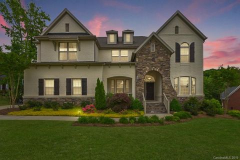 Previously sold for $610,000