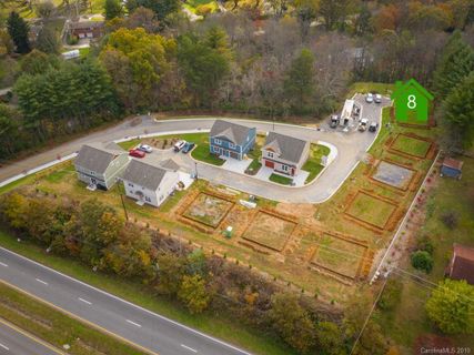 8 Wolf Court sold home in Towne Place, Clyde, NC