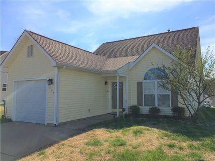 6209 Cabot Hill Court