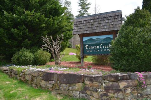 26 Duncan Estate Drive 24
