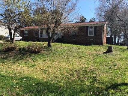 122 Danbury Lane sold home in Danbury Forest, Statesville, NC