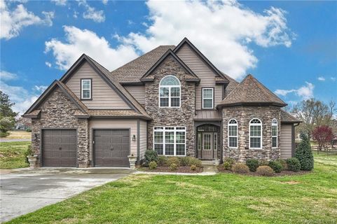 Previously sold for $462,500