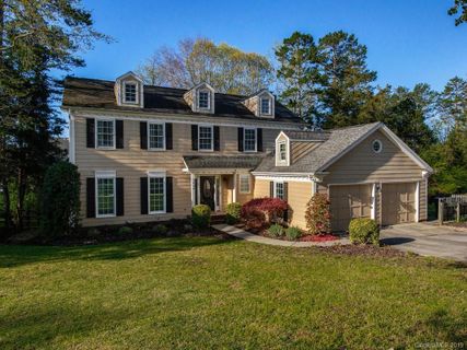 2819 Briar Ridge Drive