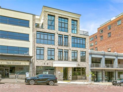 17 N Market Street 401