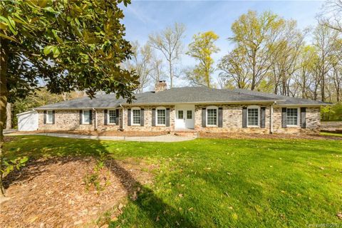 3224 Allenwood Road