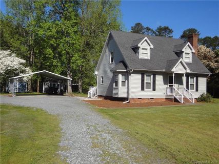 9601 Washam Potts Road sold home in Dogwood Acres, Cornelius, NC