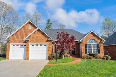 7861 Ballentrae Place