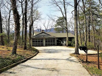 405 Oakwood Lane sold home in The Woods, Columbus, NC