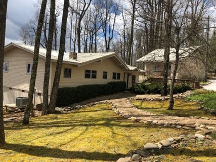 187 Lucerne Strasse Road sold home in Swiss Village, Little Switzerland, NC